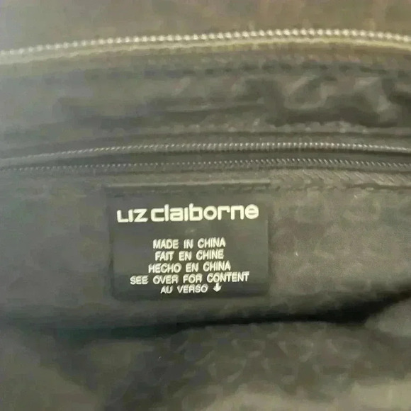 Liz Claiborne, felt clutch bag. - Picture 5 of 5